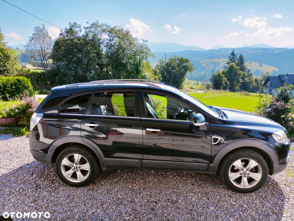 Chevrolet Captiva 2.0 d LT base - 2