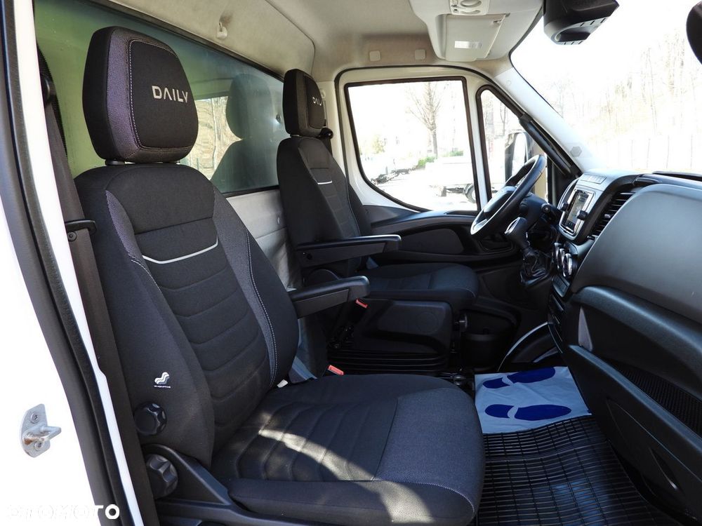 Iveco DAILY 70C18 PLANDEKA WINDA 16 PALET WEBASTO TEMPOMAT NAWIGACJA LEDY PNEUMATYKA AUTOMAT HI-MATIC BLIŹNIACZE KOŁA KLIMATYZACJA  180KM - 39