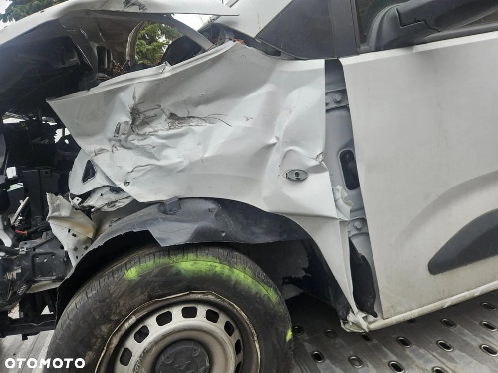 Peugeot PARTNER 1.5 diesel  BERLINGO - 16