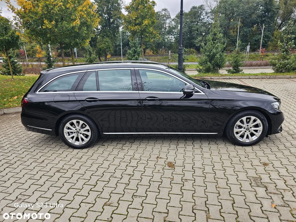 Mercedes-Benz Klasa E 220 d Business Edition 9G-TRONIC - 4