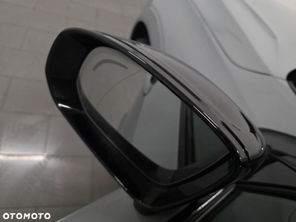 Volvo XC 60 B4 D Geartronic RDesign - 27