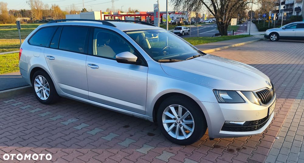 Skoda Octavia 1.6 TDI Ambition - 2
