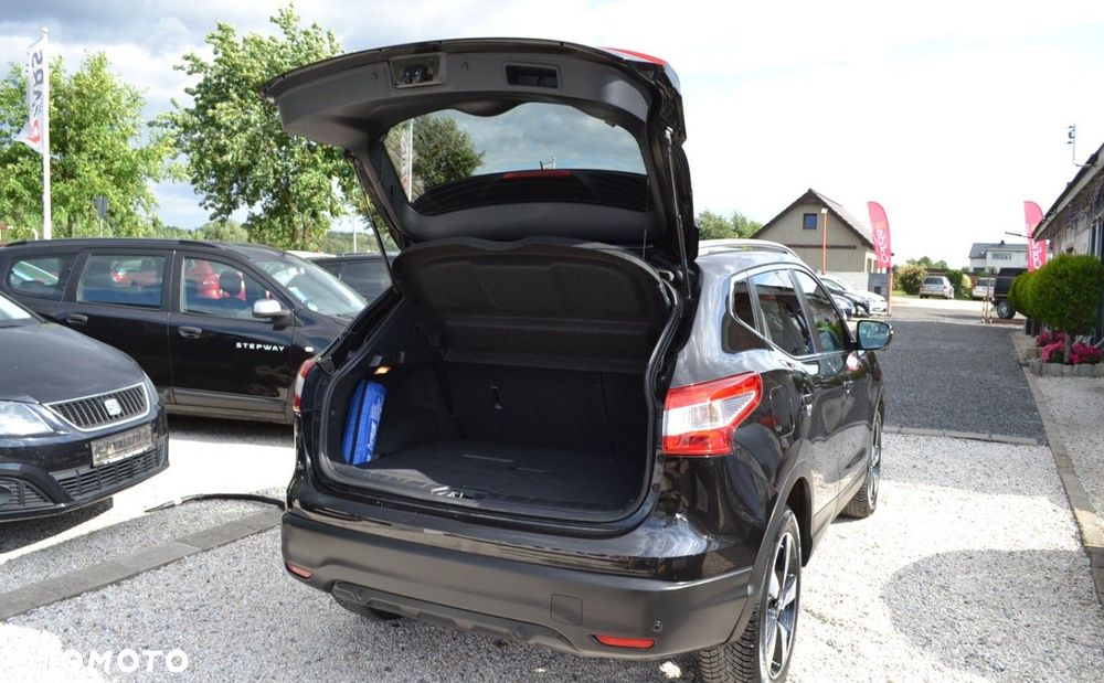 Nissan Qashqai 1.6 dCi Xtronic TEKNA+ - 39