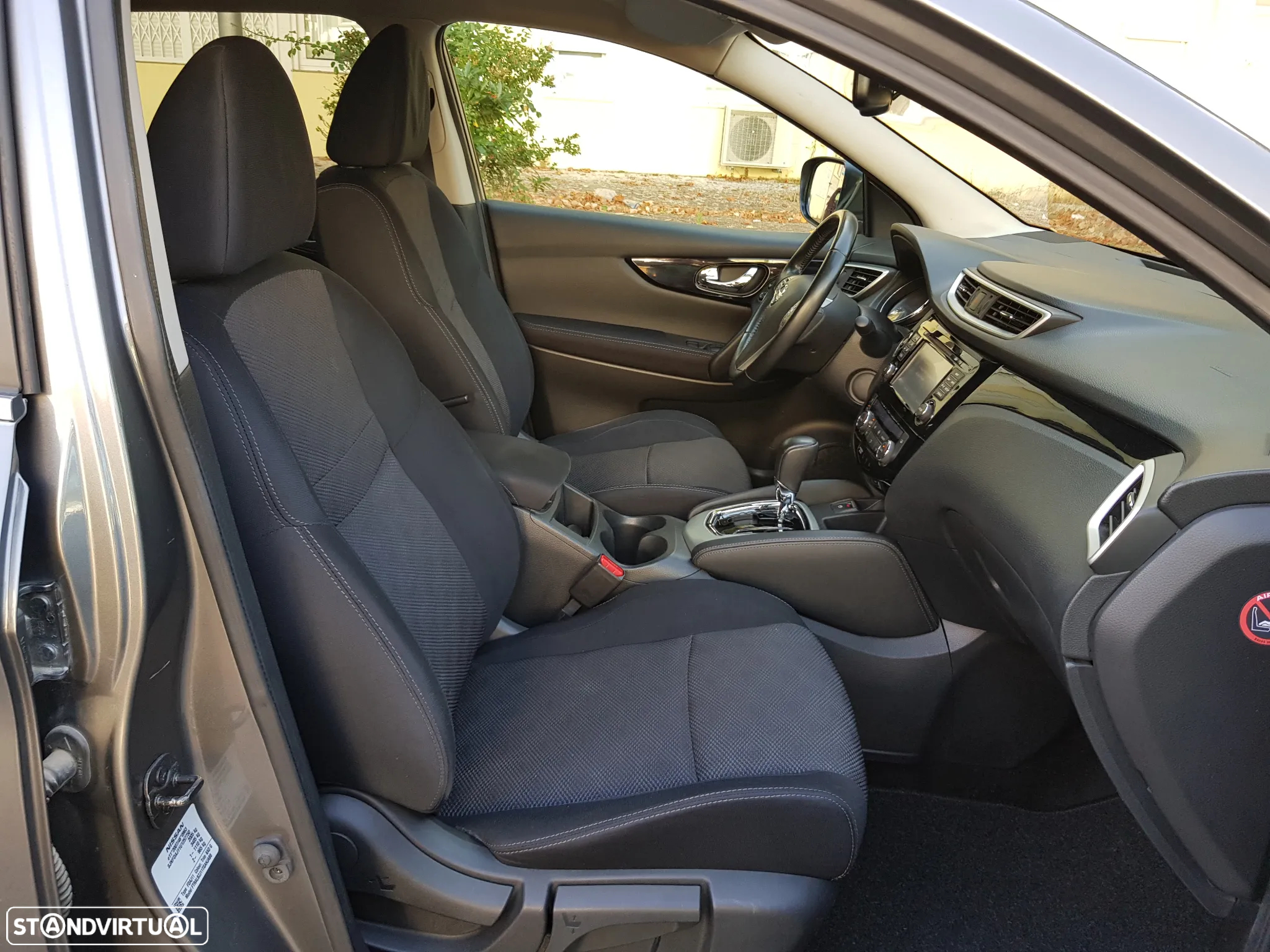 Nissan Qashqai 1.6 dCi 360 Xtronic - 36