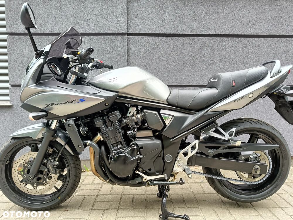 Suzuki Bandit - 3