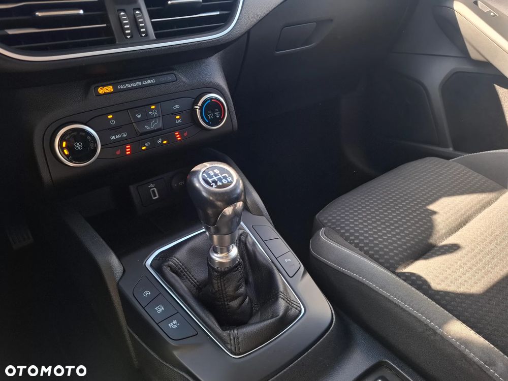 Ford Focus - 27