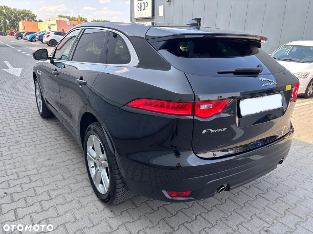 Jaguar F-Pace 2.0 i4D AWD Prestige - 6