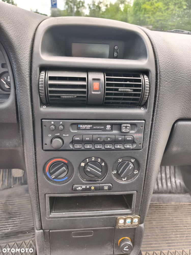Opel Astra - 18