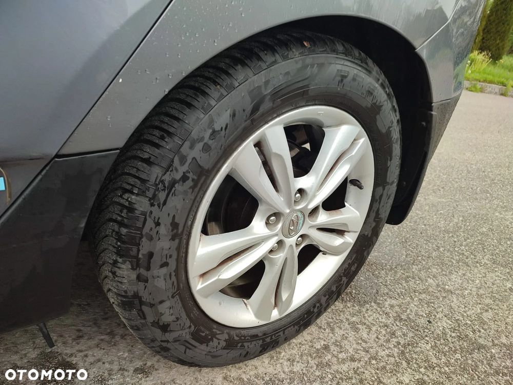 Hyundai ix35 2.0 CRDi 4WD Automatik Premium - 17
