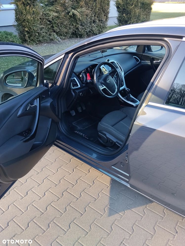 Opel Astra 1.6 CDTI Cosmo - 9