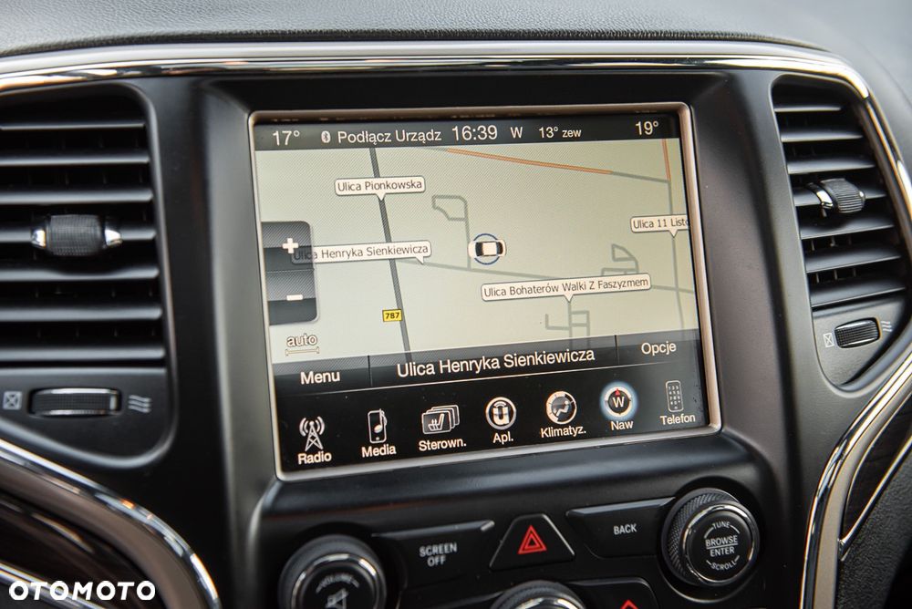 Jeep Grand Cherokee 3.0 CRD Overland Summit EU6 - 28