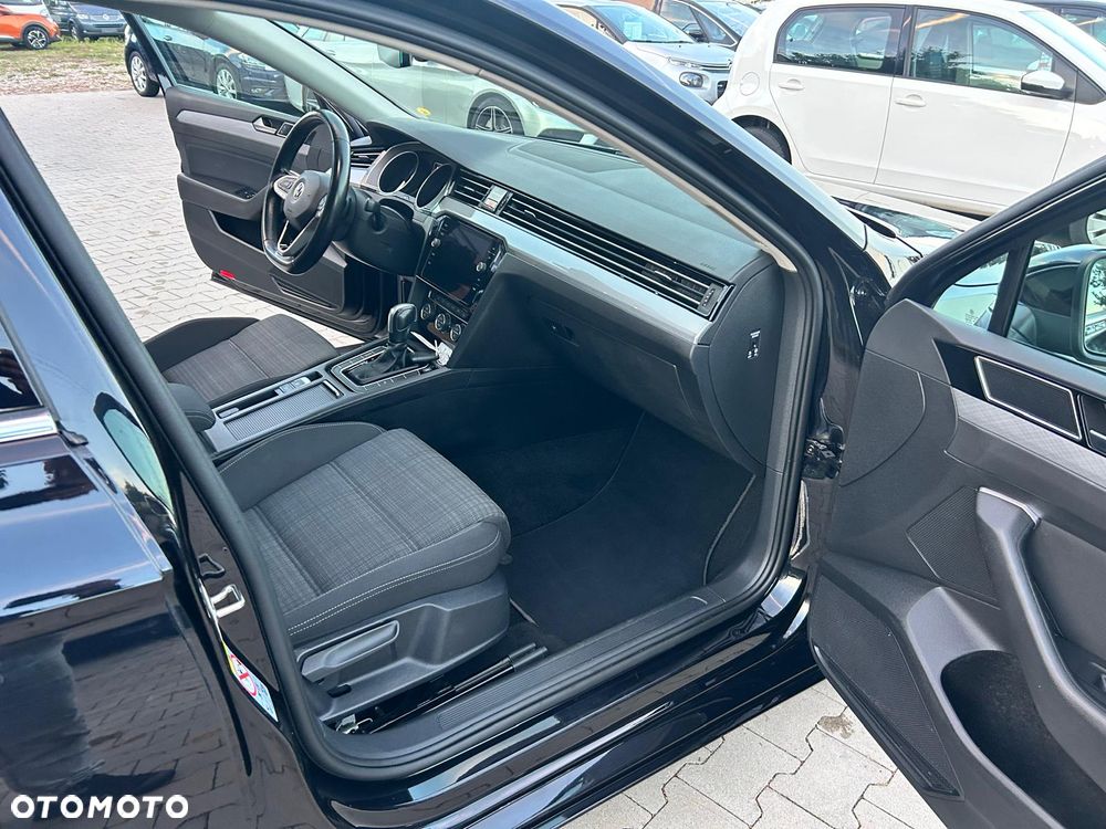 Volkswagen Passat 1.5 TSI OPF DSG Comfortline - 28