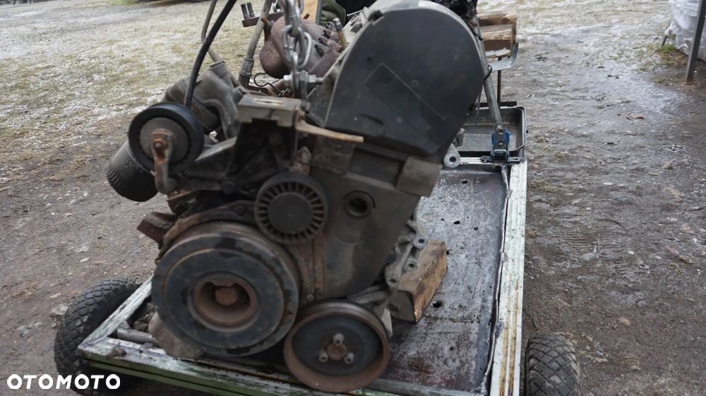 Volkswagen Transporter T4 2.5TDI AJT silnik 88KM pompa wtryskowa wtryskiwacze - 3