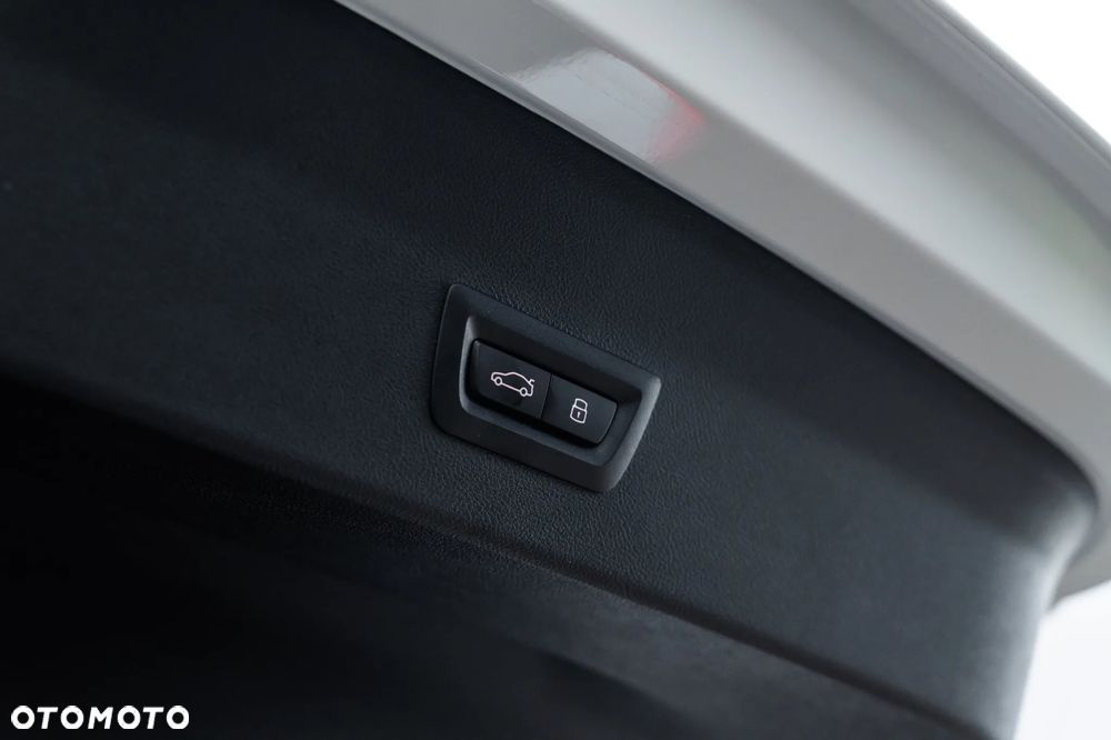 BMW X4 xDrive20i mHEV M Sport sport - 29