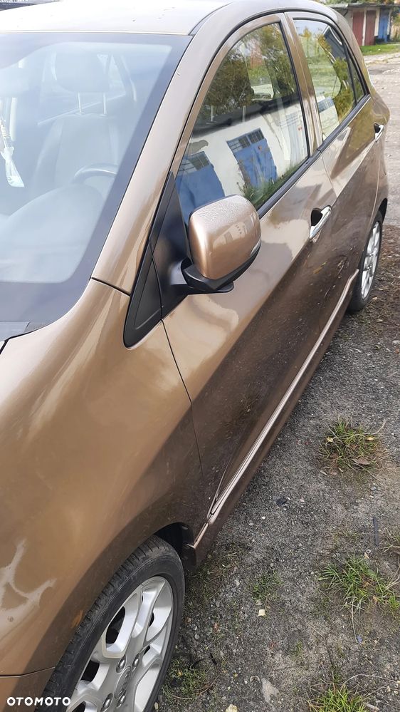 Kia Picanto 1.0 Fifa World Cup Edition - 11