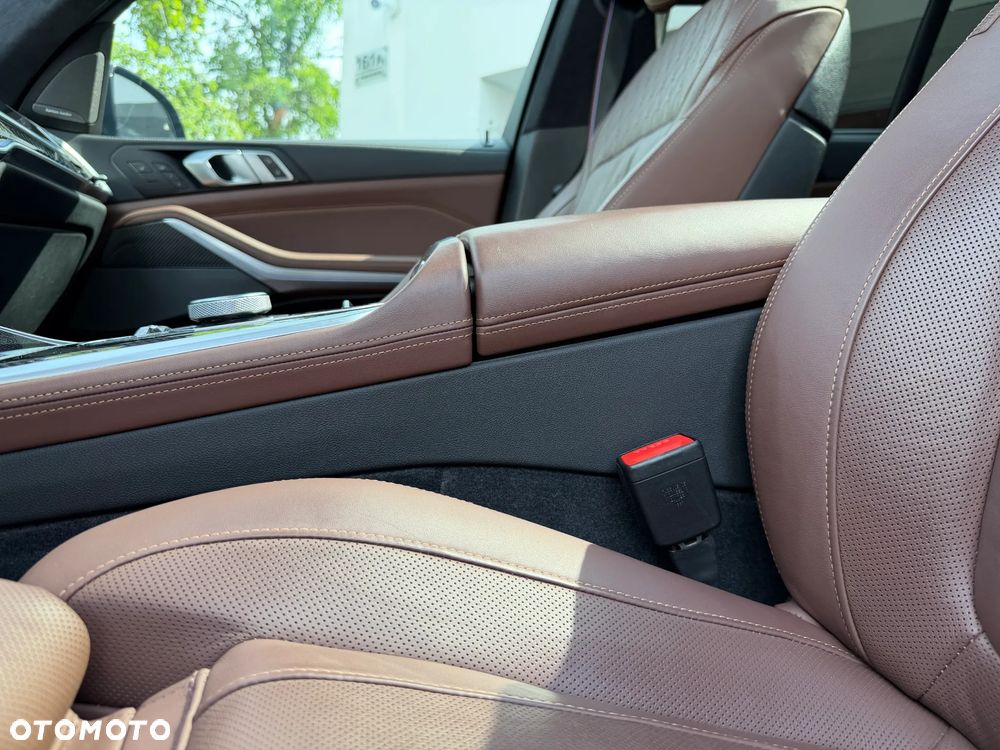 BMW X5 xDrive50e PHEV Individual Edition sport - 13