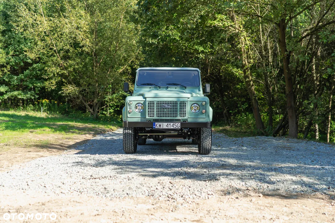 Land Rover Defender 110 2.4 TD4 SE - 5