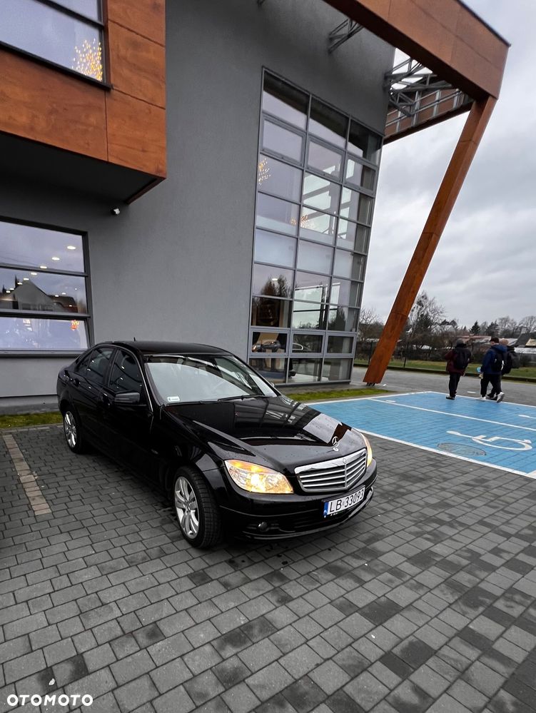 Mercedes-Benz Klasa C 180 K BlueEff Avantgarde - 1