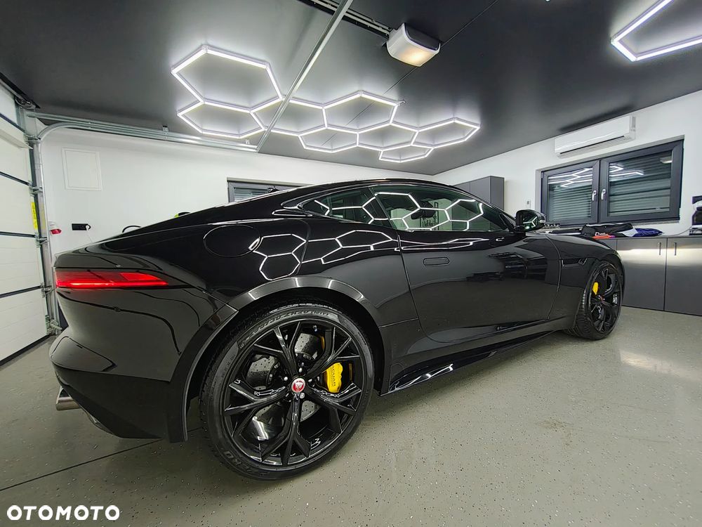 Jaguar F-Type R AWD - 10
