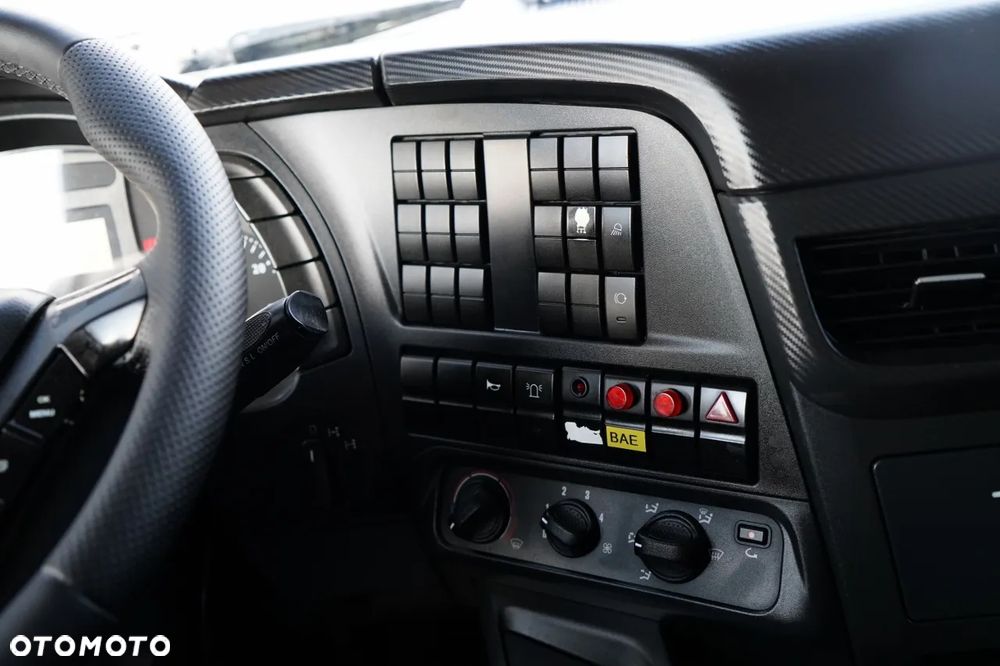 Iveco TRAKKER 410 EEV / 8X4 / Wywrotka 2 STRONNA / HYDROBURTA / BORDMATIC / HDS HMF 1730 K2 / EURO 5 EEV - 33