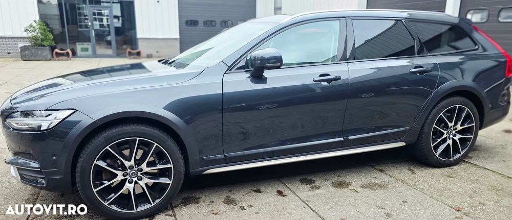 Volvo V90 V90CC D5 AWD - 7