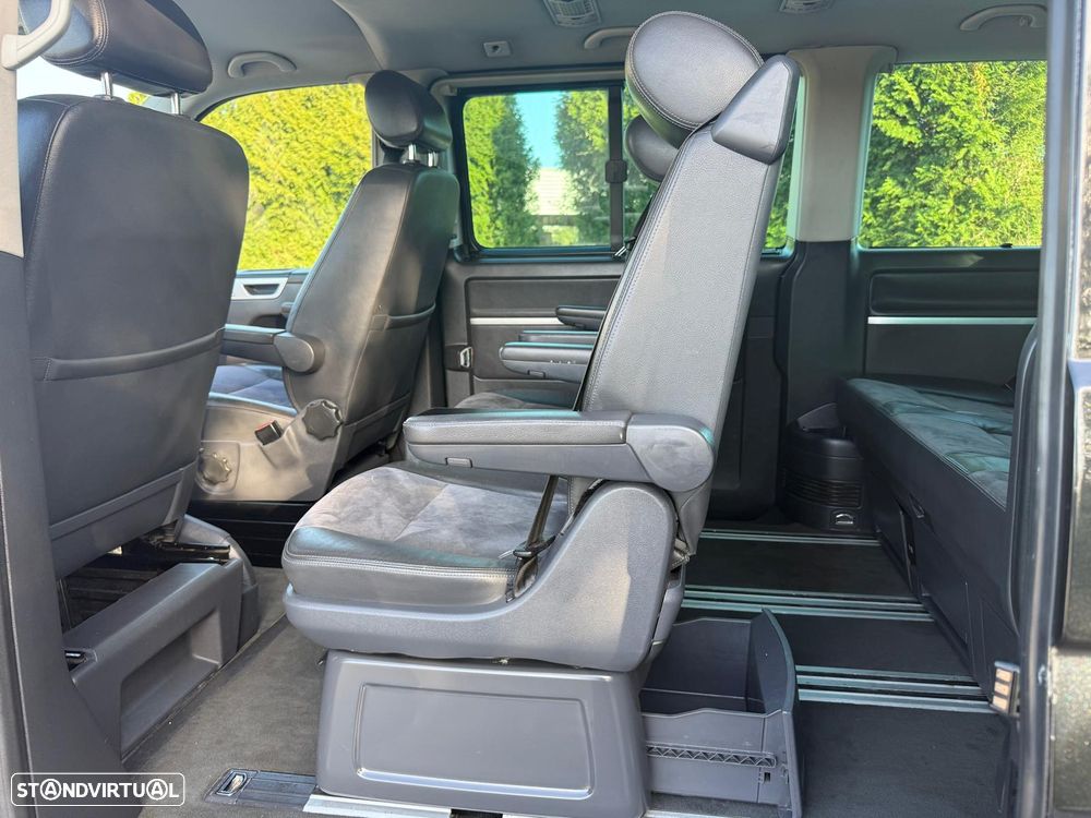 VW Multivan 2.0 TDi 180 Highline BlueMotion - 20