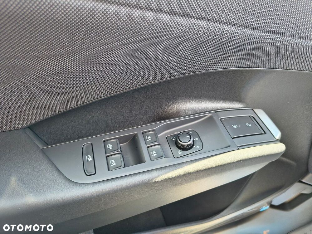 Volkswagen T-Roc 1.5 eTSI Life DSG - 13