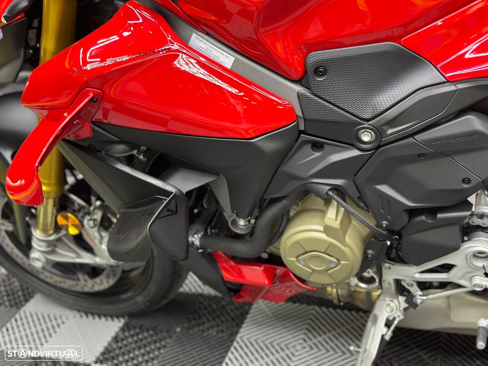 Ducati Streetfighter Street Fighter V4 - 18