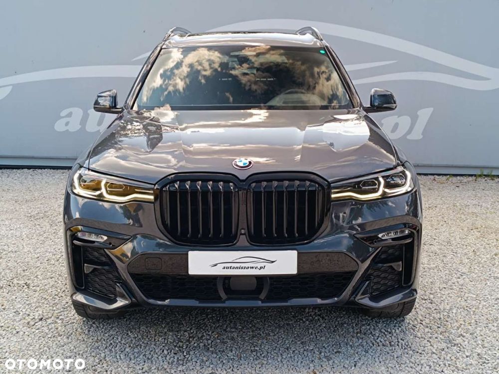 BMW X7 - 11