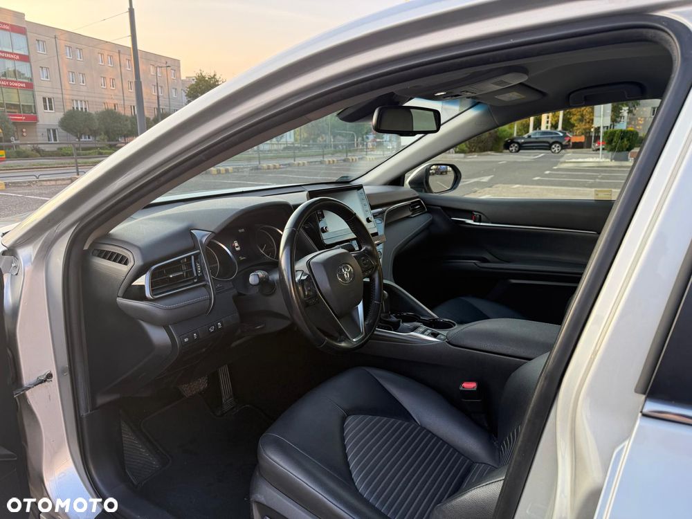 Toyota Camry 2.5 Hybrid Prestige CVT - 6
