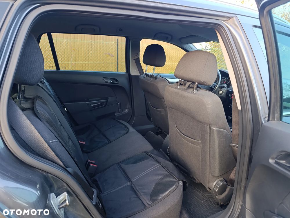 Opel Astra III 1.6 111 - 9