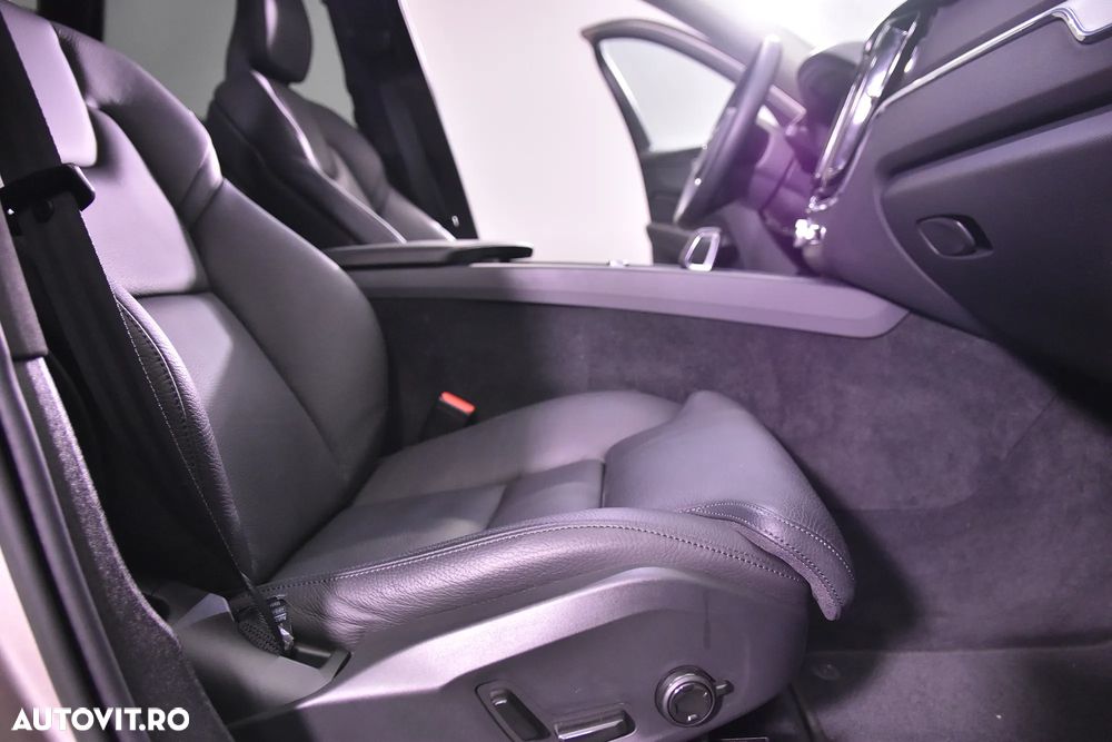 Volvo XC 60 - 12