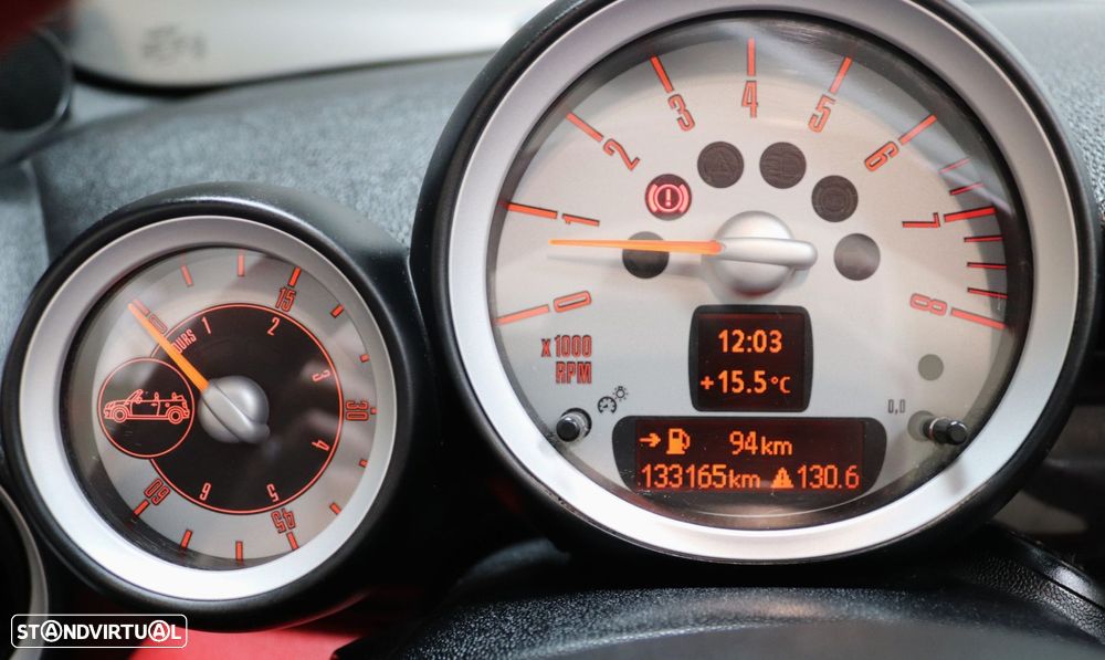 MINI Cabrio John Cooper Works - 16