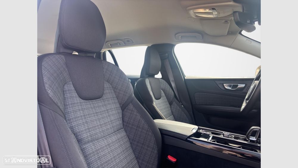 Volvo V60 2.0 T6 AWD TE Core - 14