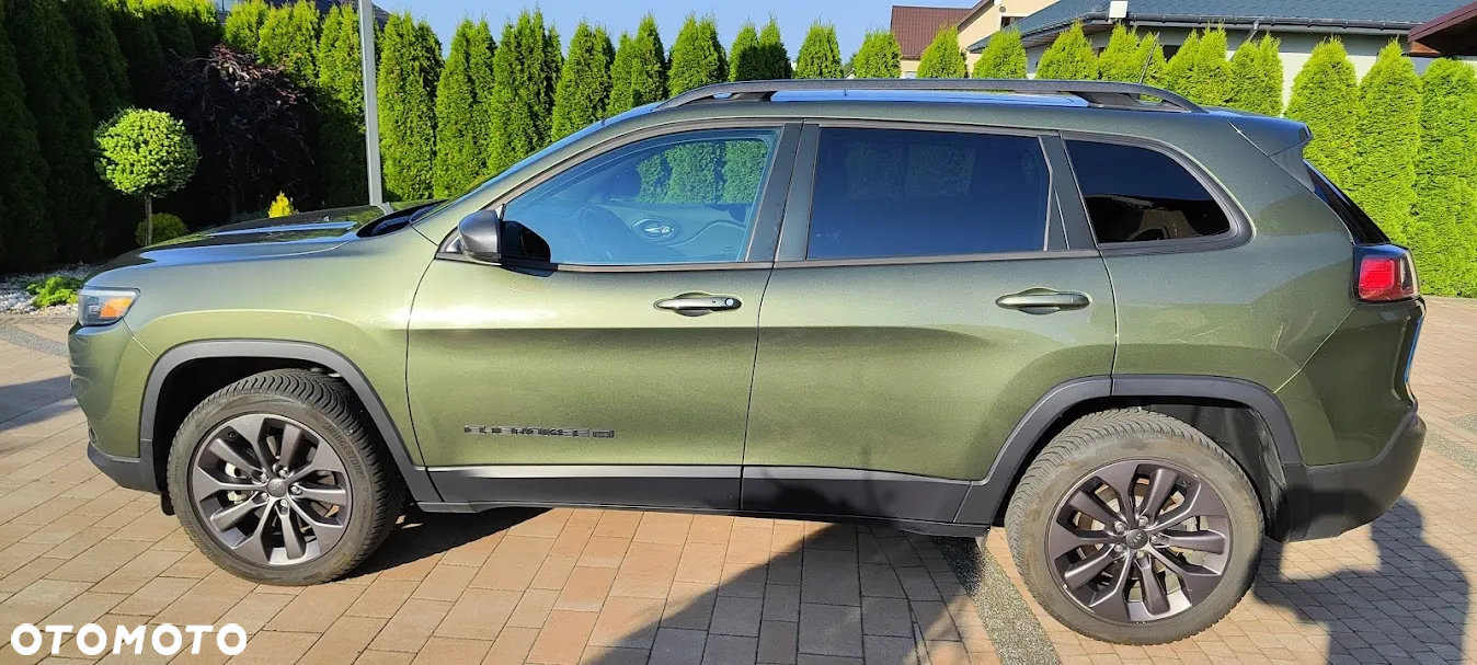 Jeep Cherokee - 7