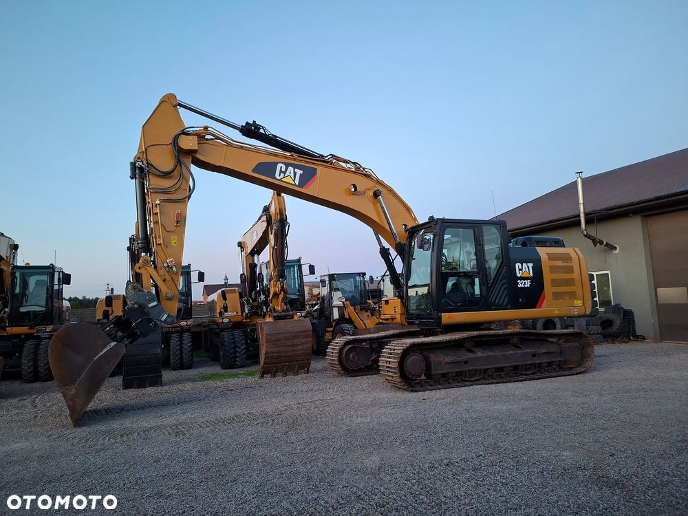 Caterpillar CAT 323 FL - 2