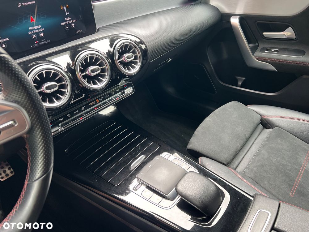 Mercedes-Benz Klasa A 200 AMG Line 7G-DCT - 16