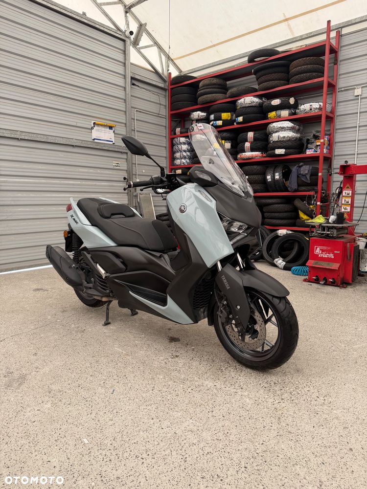 Yamaha X-max - 1