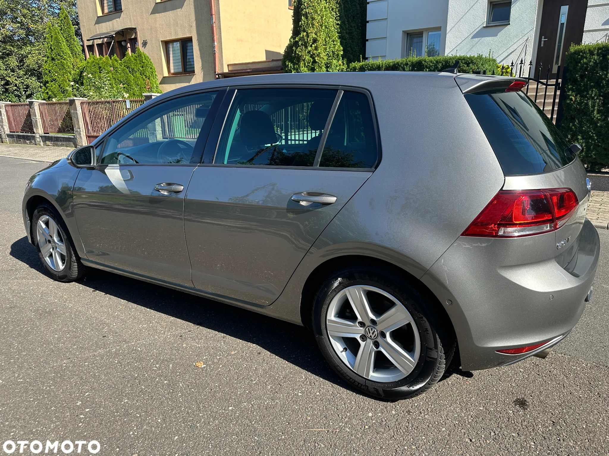 Volkswagen Golf VII 1.4 TSI BMT Highline DSG - 2