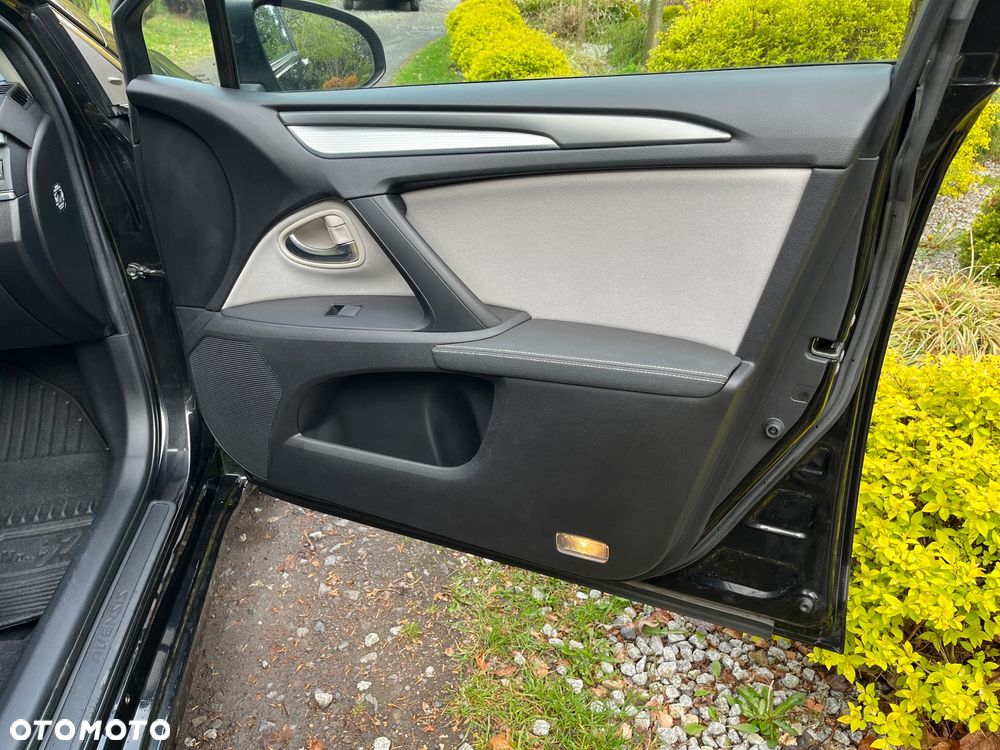 Toyota Avensis 2.0 D-4D Prestige - 28