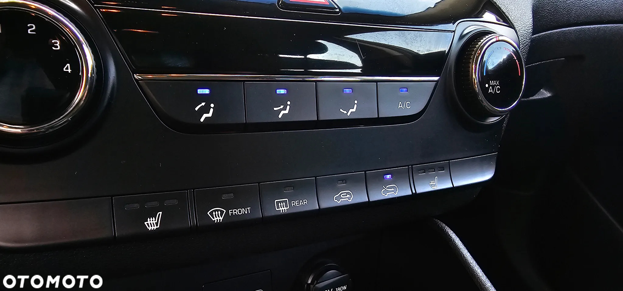 Hyundai Tucson blue 1.6 GDi 2WD Navi - 17