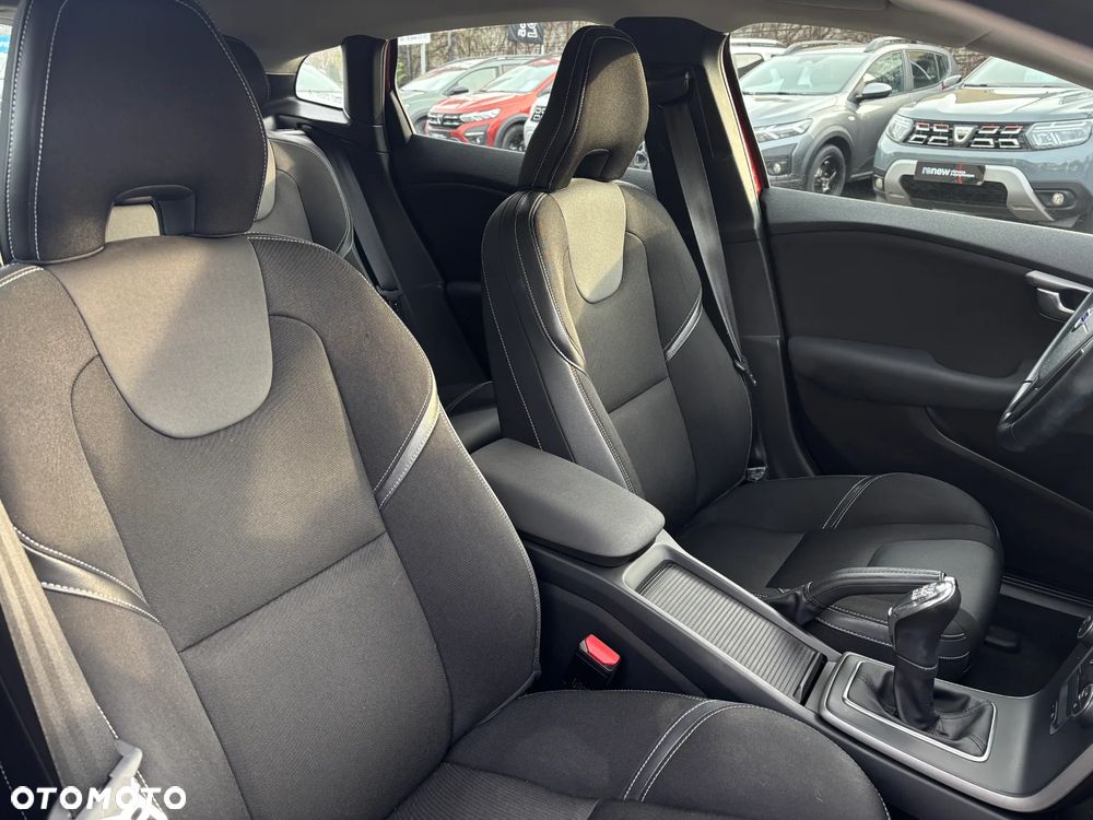 Volvo V40 T3 Kinetic - 9