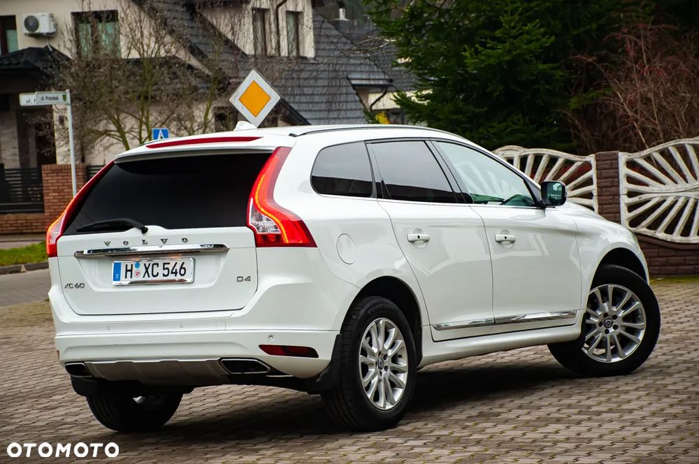 Volvo XC 60 D4 Drive-E Summum - 4