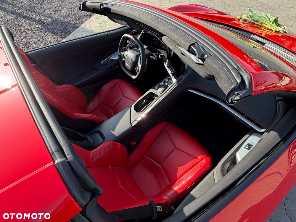 Chevrolet Corvette - 16
