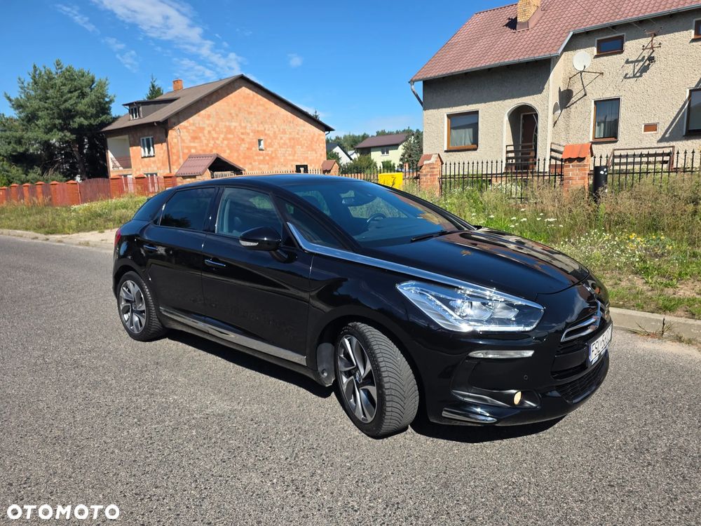 Citroën DS5 1.6 THP SoChic - 3