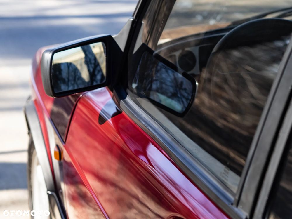 Saab 900 - 13