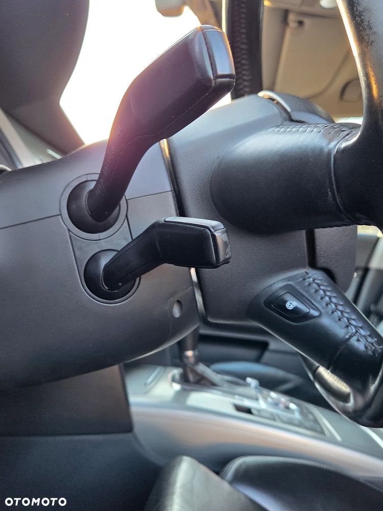 Audi A6 Avant 3.0 TDI DPF quattro tiptronic - 12