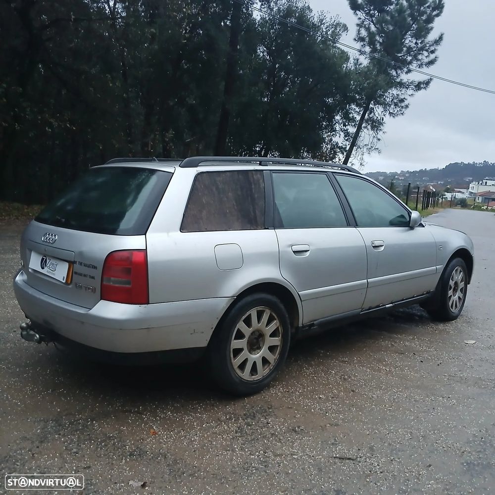 Audi A4 1.9 de 2000 - Peças Usadas (10305) - 4