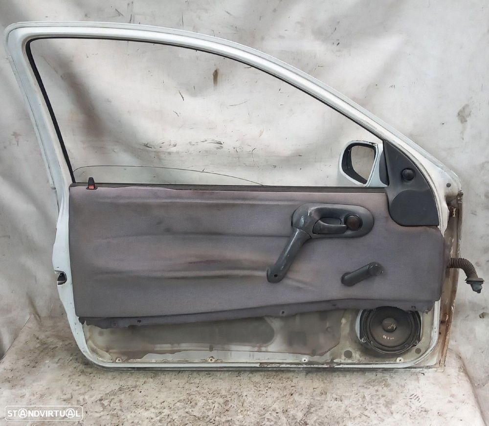 Porta frente esquerda OPEL Corsa B - 3