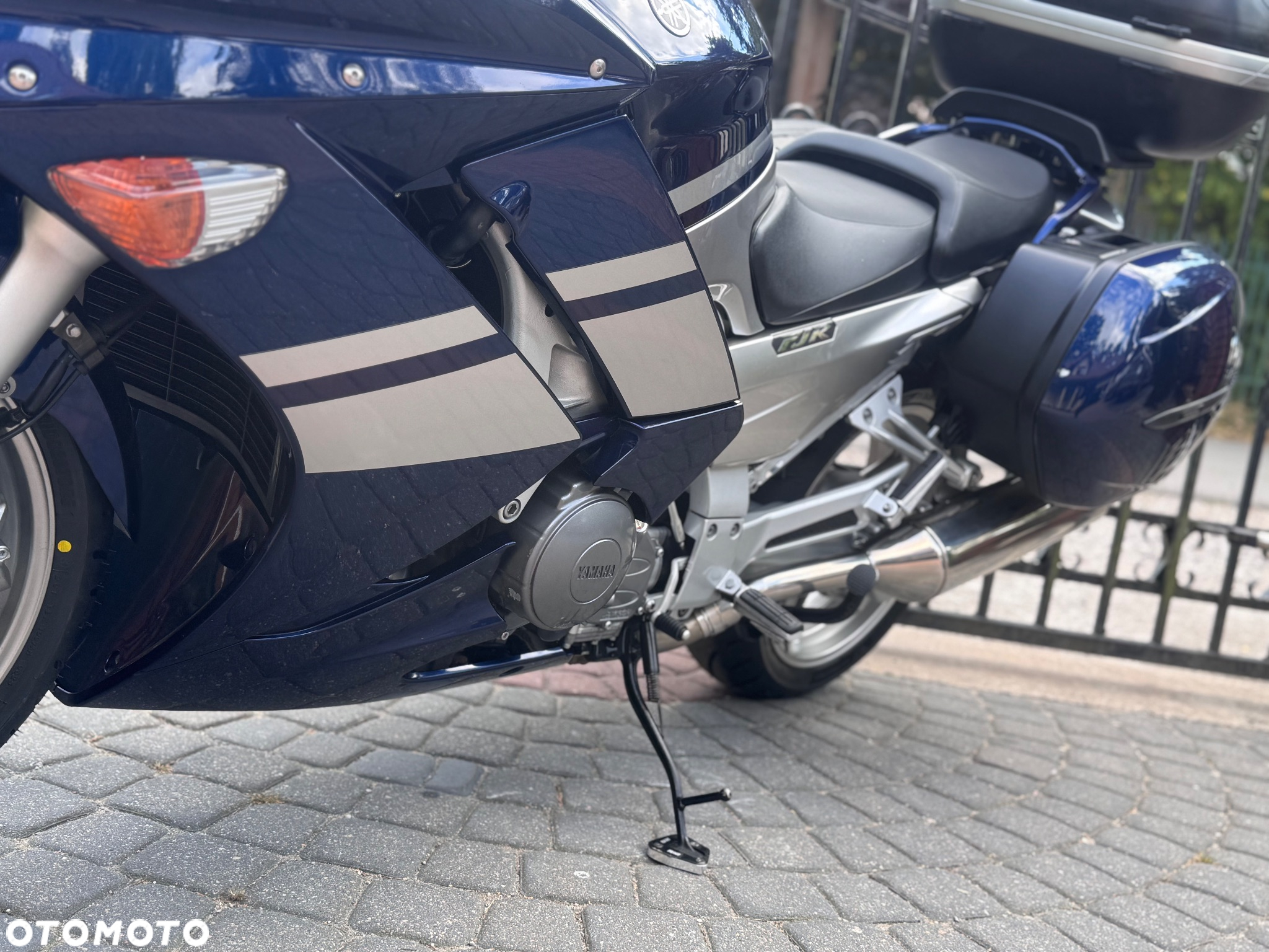 Yamaha FJR - 16